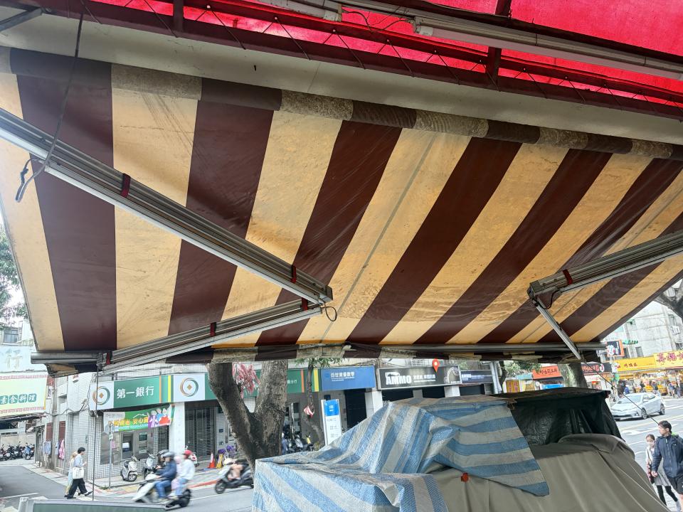 遮雨棚安裝案件圖片