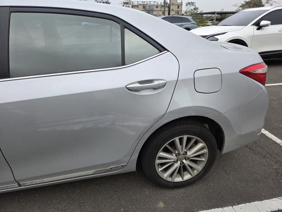 汽車板金烤漆案件圖片