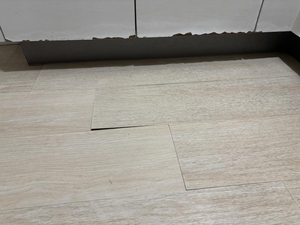 地板維修案件圖片
