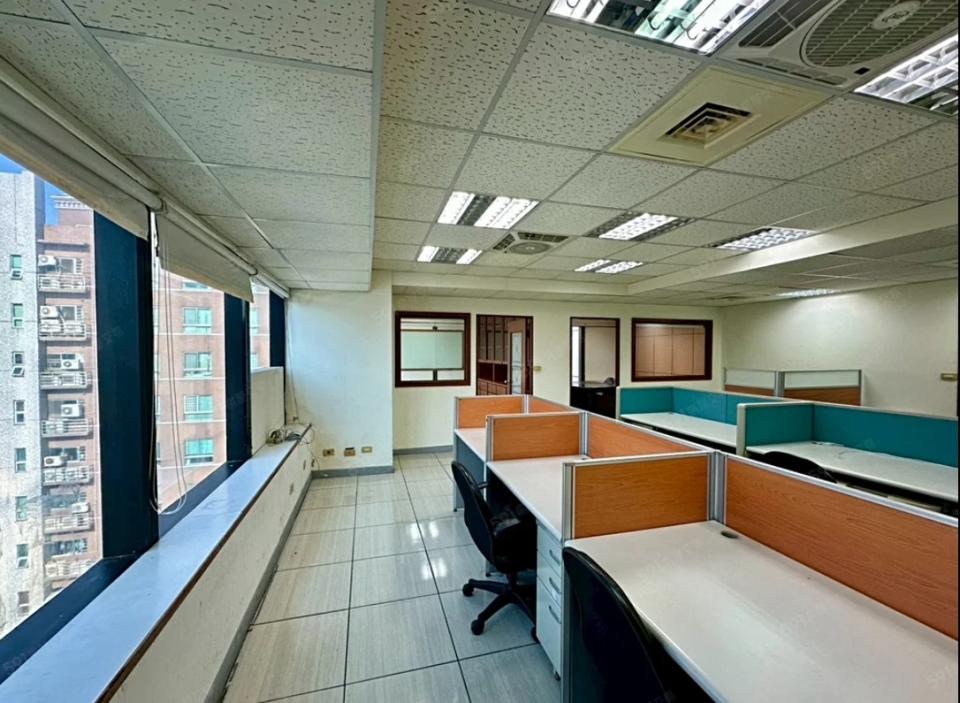 辦公家具回收案件圖片