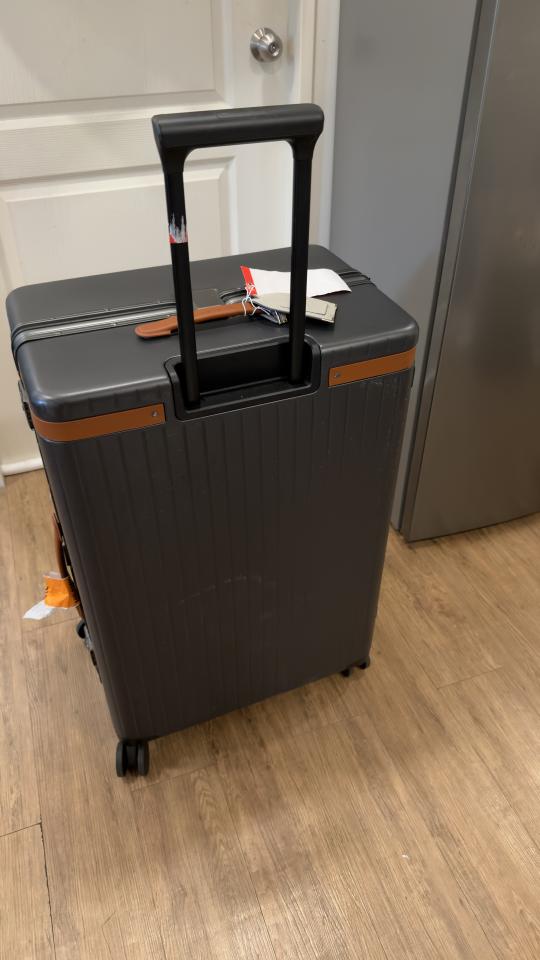 行李箱維修案件圖片