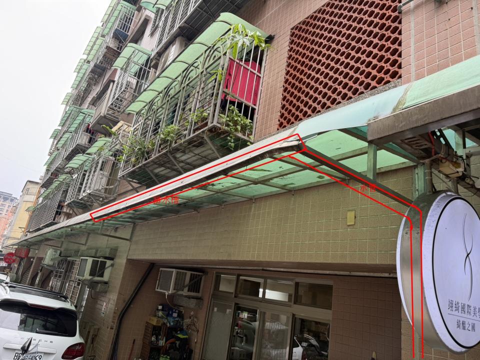 屋簷排水槽施工案件圖片