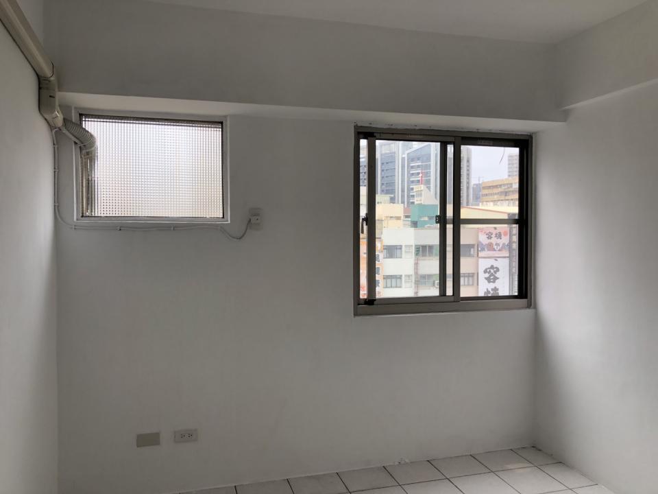 窗簾安裝維修案件圖片