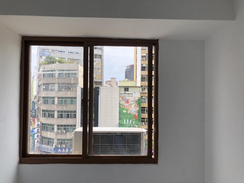 窗簾安裝維修案件圖片