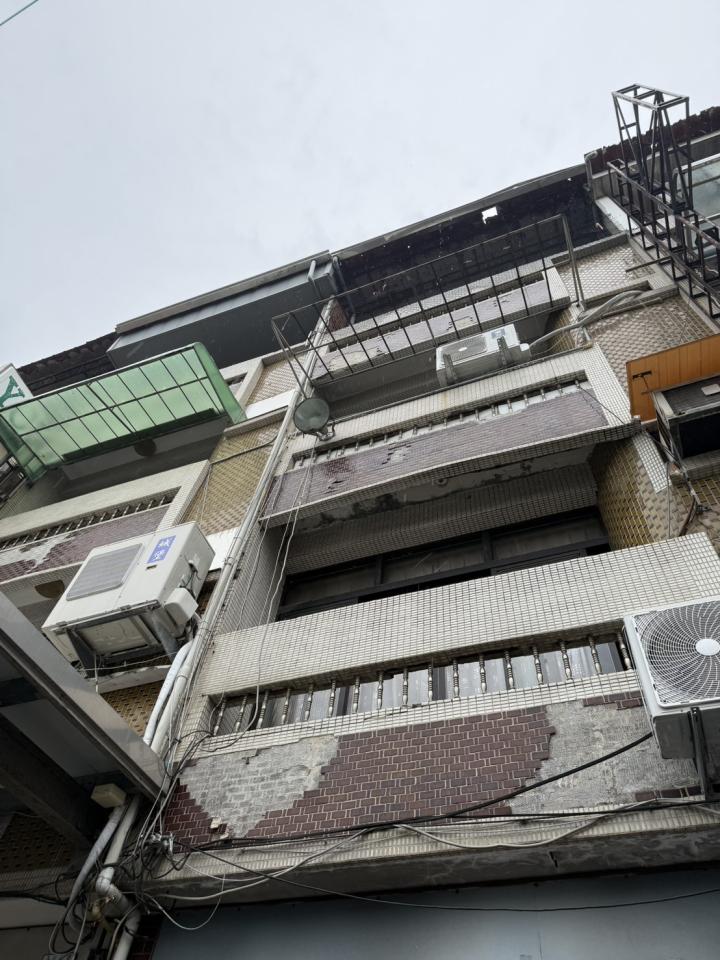 遮雨棚安裝案件圖片