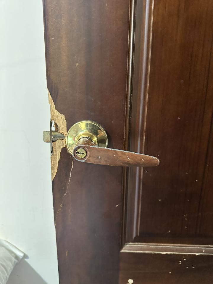 門片安裝案件圖片