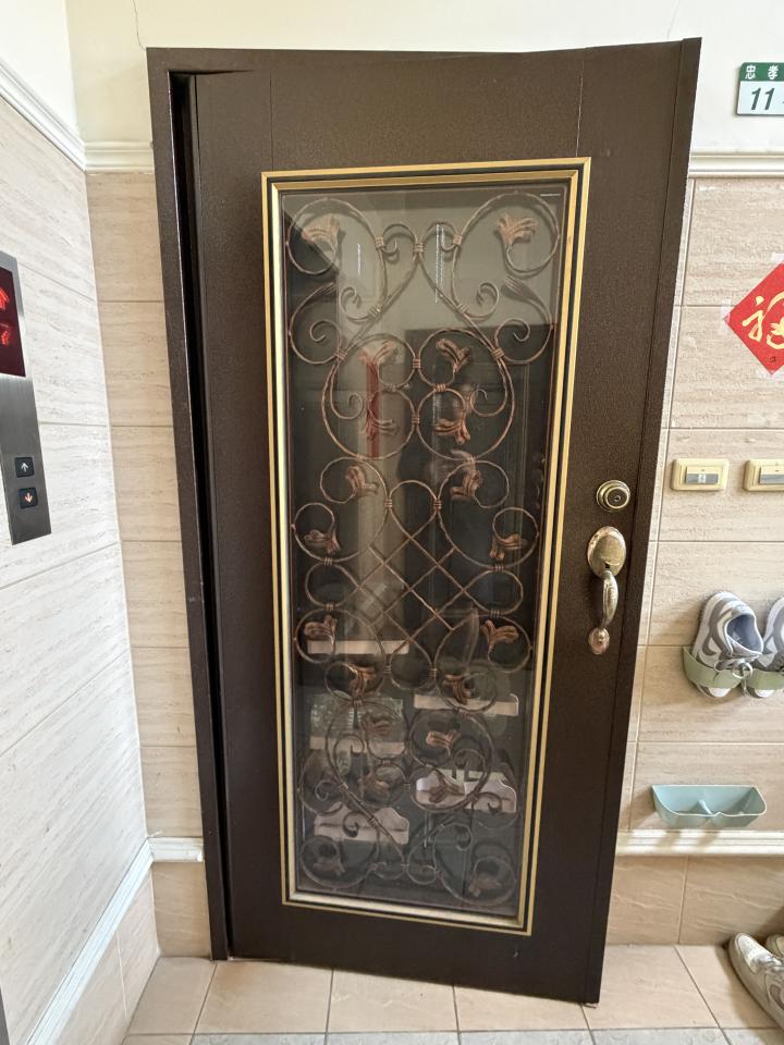 鐵門案件圖片
