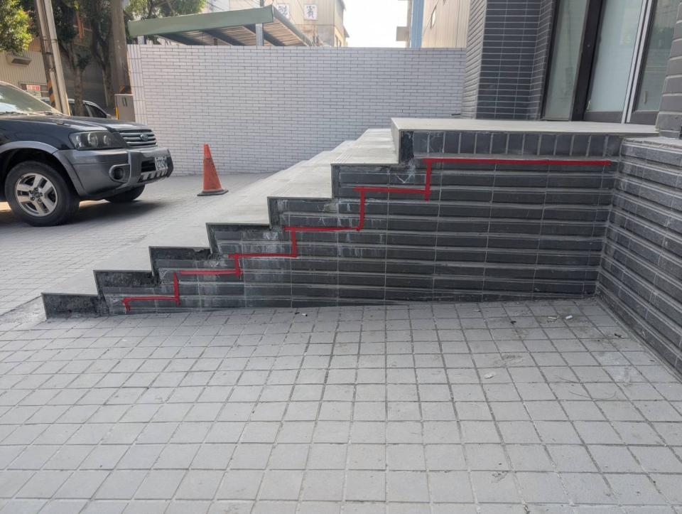 樓梯扶手案件圖片