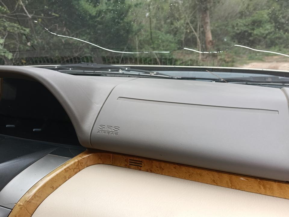 汽車玻璃修補案件圖片