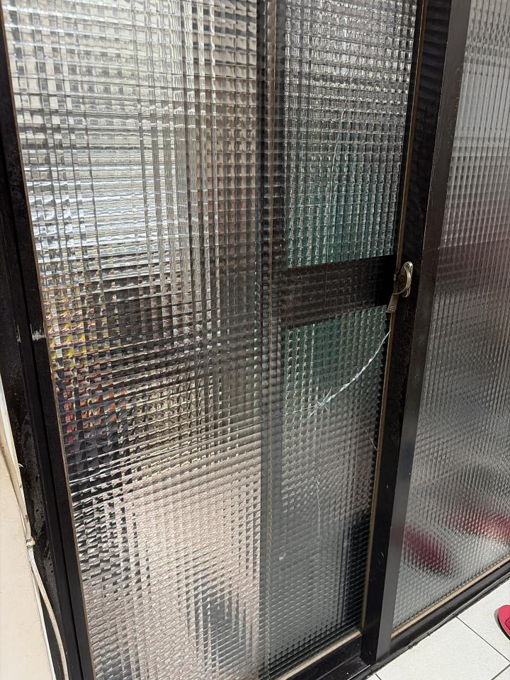 玻璃門案件圖片