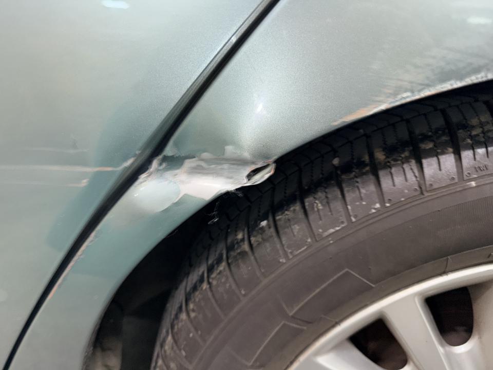 汽車板金烤漆案件圖片