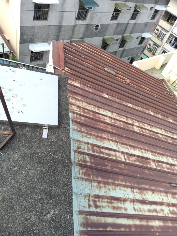 鐵皮屋頂案件圖片