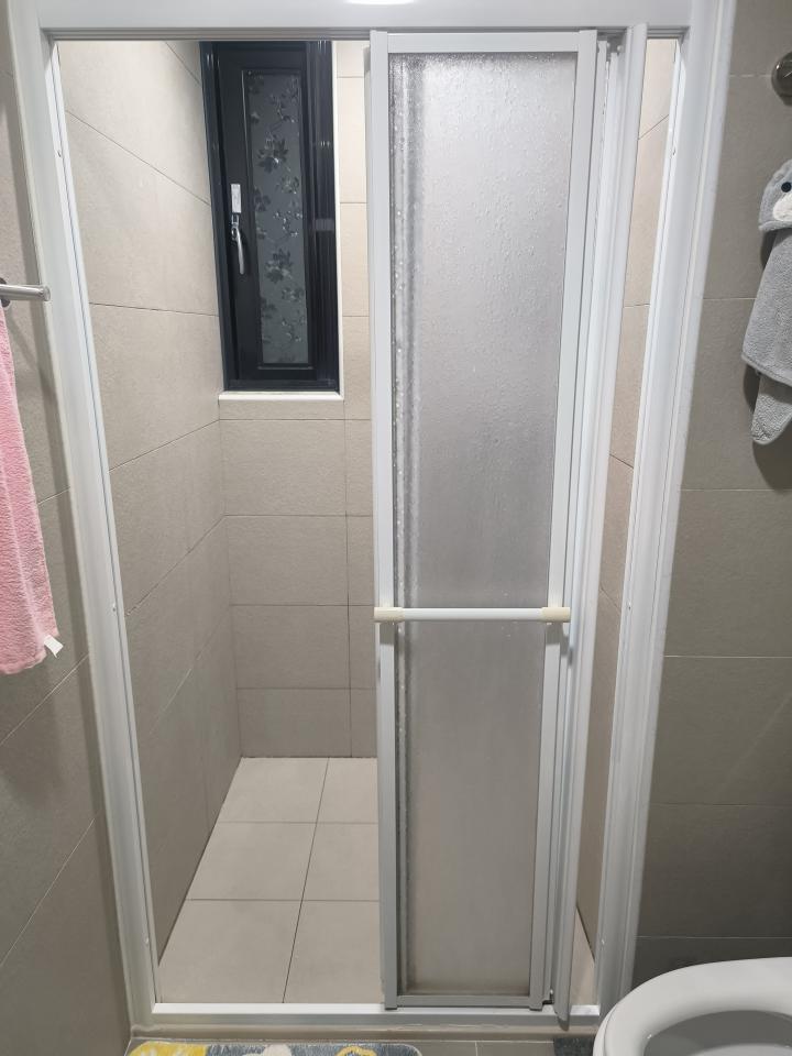 淋浴拉門安裝維修案件圖片