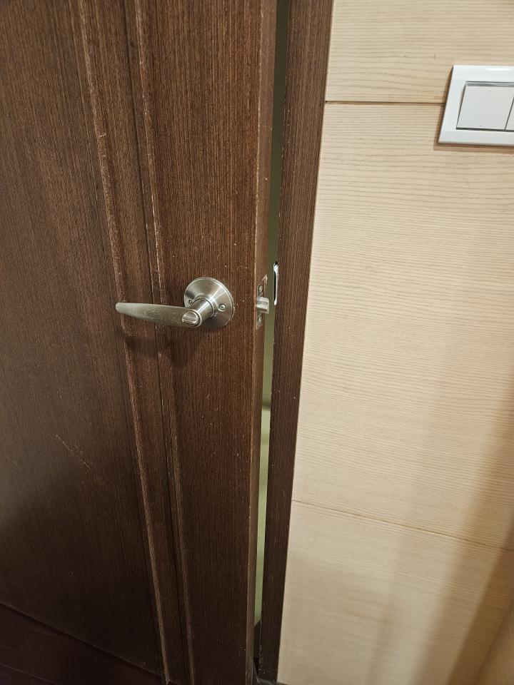 門片維修案件圖片