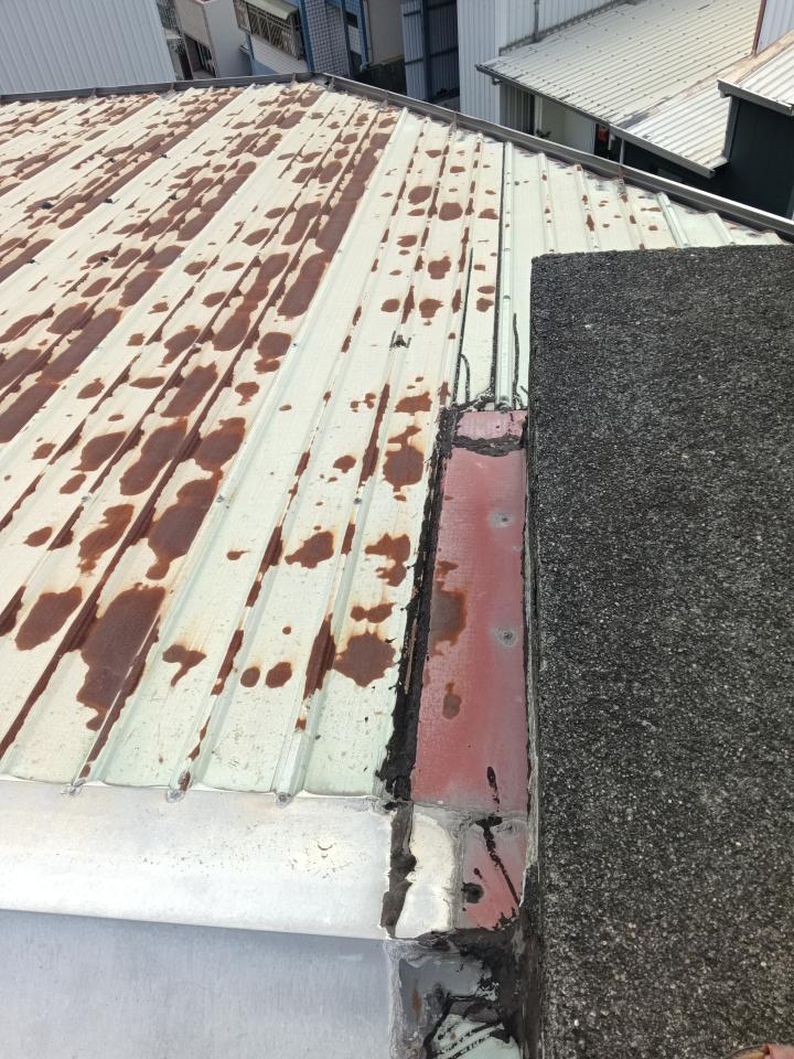 鐵皮屋頂案件圖片