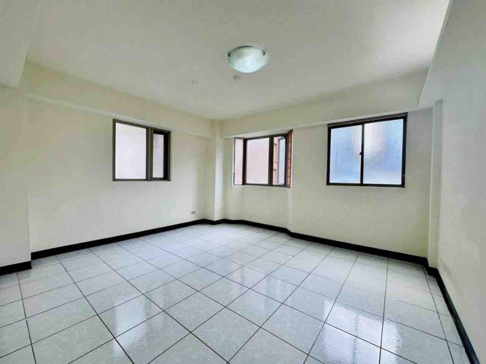 窗簾安裝維修案件圖片