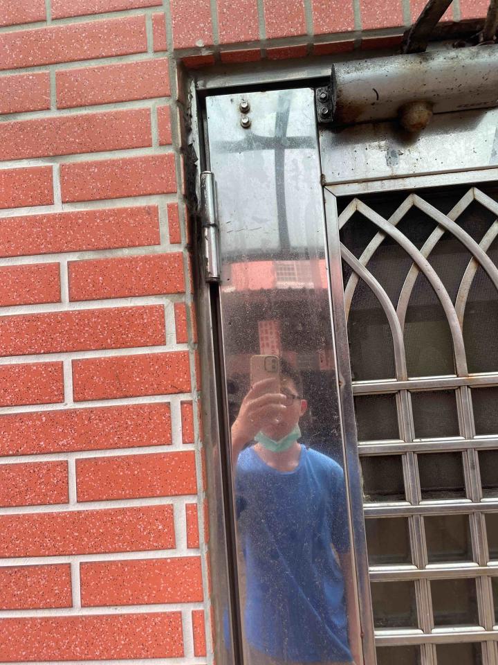 門片維修案件圖片