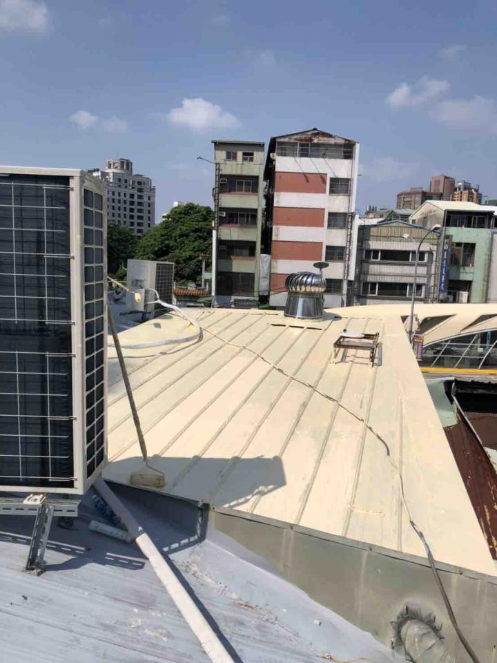 鐵皮屋頂案件圖片