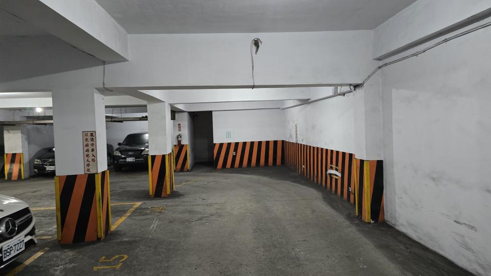 環氧樹脂地板案件圖片