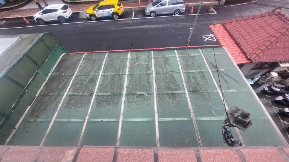 採光罩案件圖片