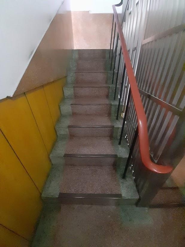 樓梯扶手案件圖片
