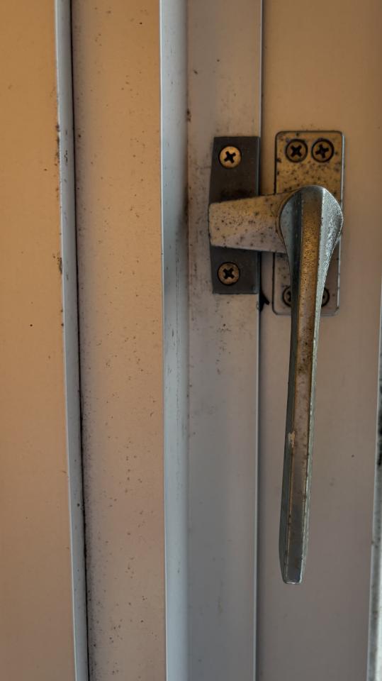 鋁門窗案件圖片