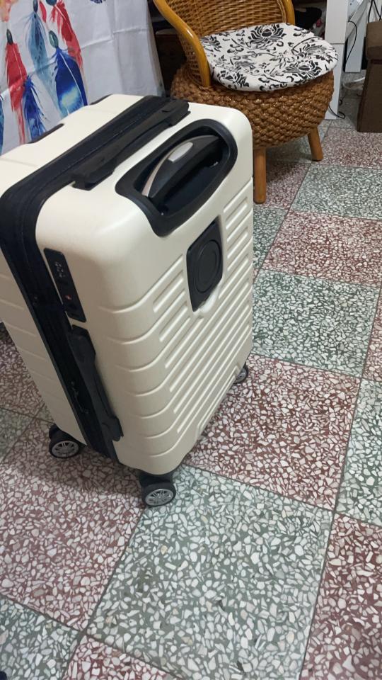 行李箱維修案件圖片