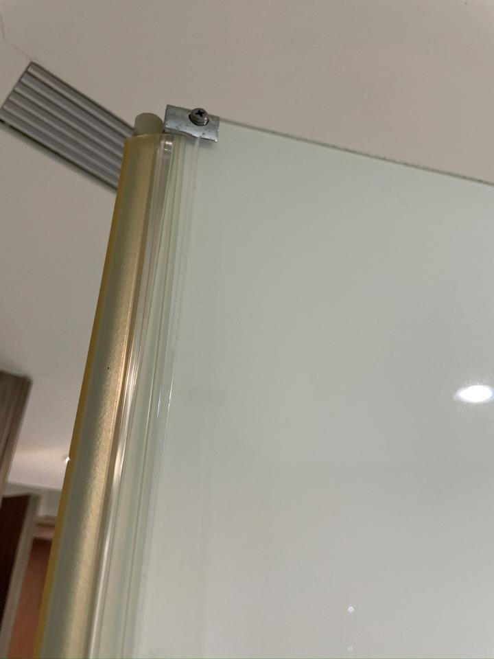 浴室門案件圖片