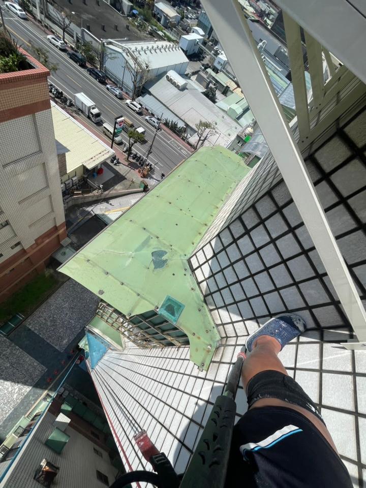 遮雨棚安裝案件圖片