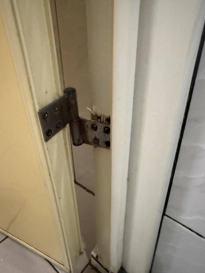 浴室門案件圖片