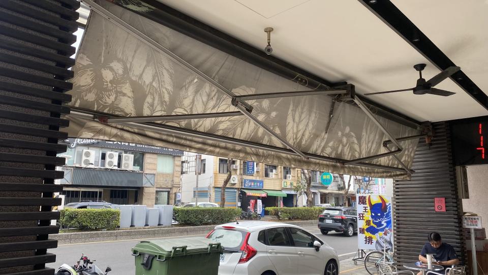 遮雨棚安裝案件圖片