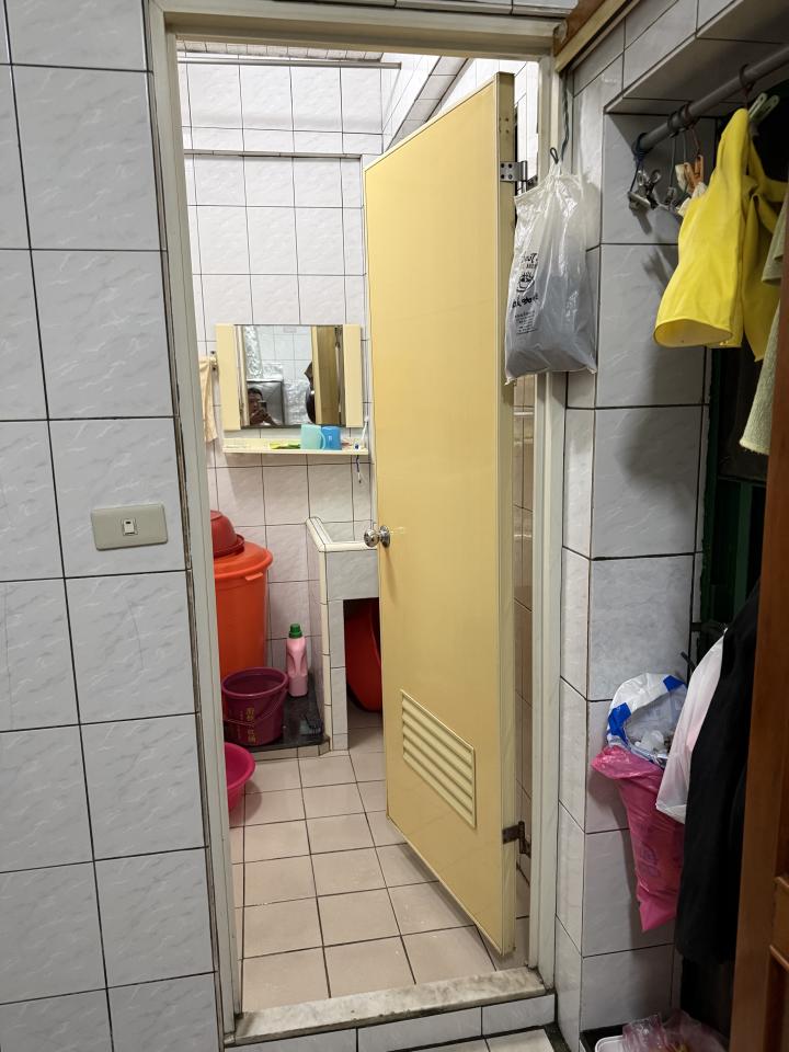 浴室門案件圖片