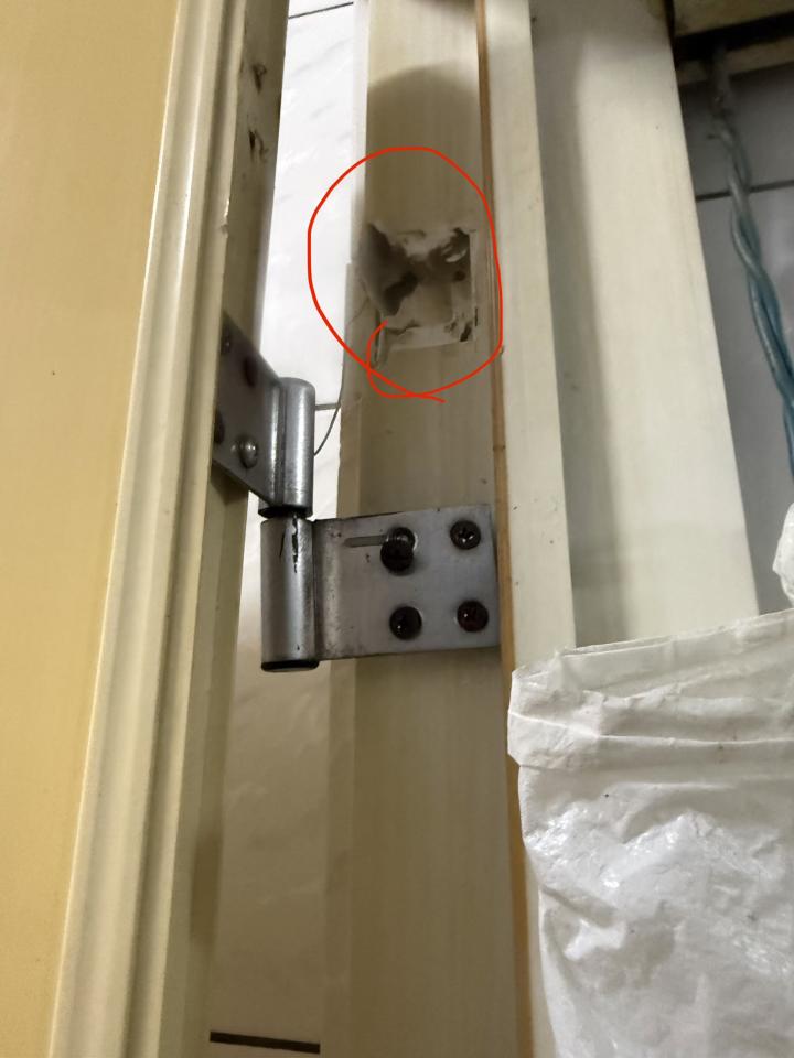 浴室門案件圖片