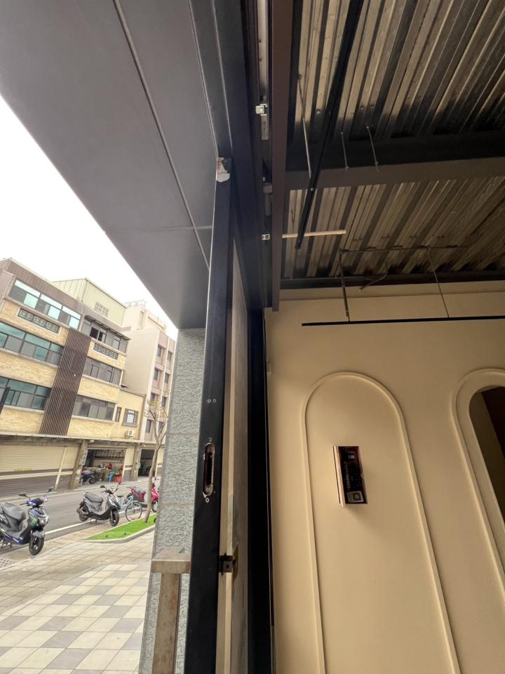 門片維修案件圖片