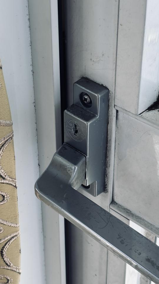 鋁門窗案件圖片