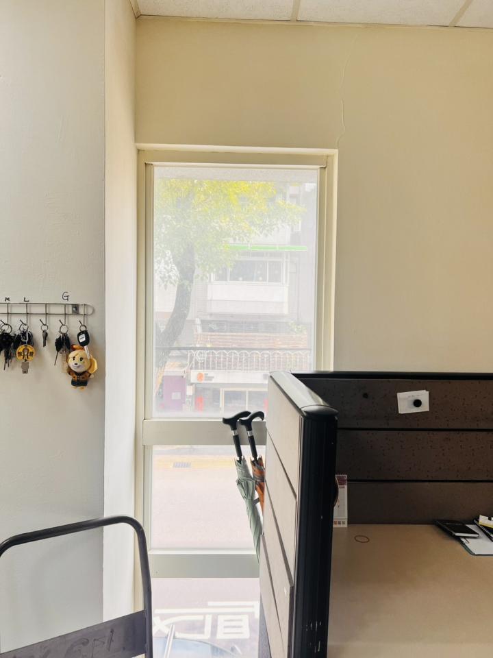 窗簾安裝維修案件圖片