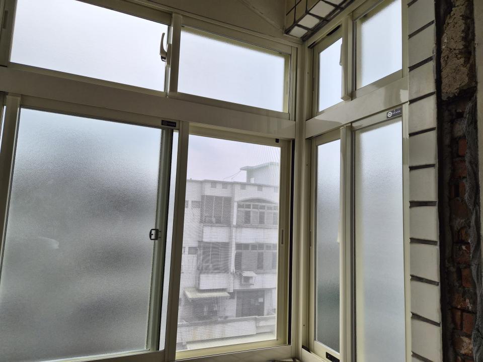 窗簾安裝維修案件圖片