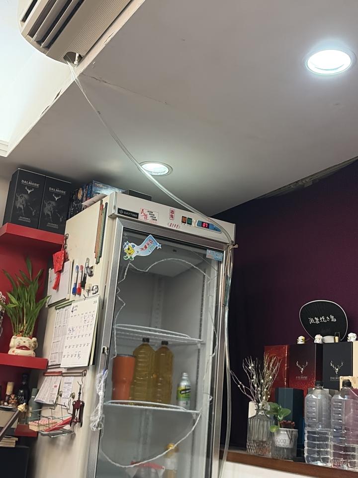 冷氣排水器安裝案件圖片