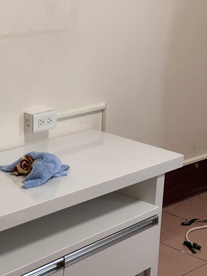 電視壁掛架安裝案件圖片