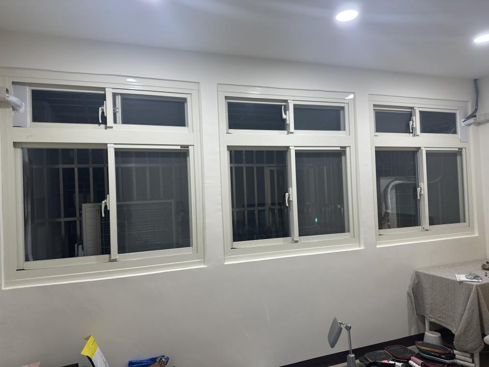 窗簾安裝維修案件圖片