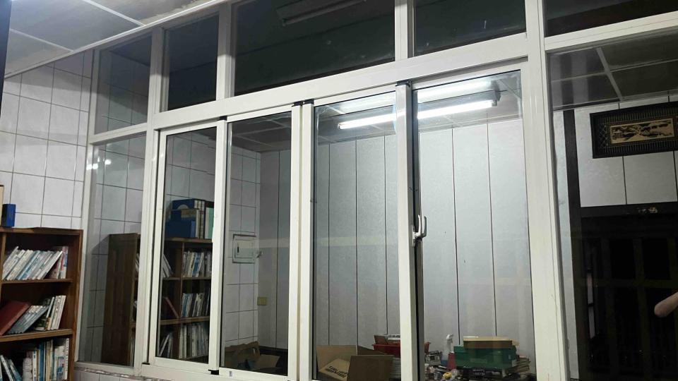 窗簾安裝維修案件圖片