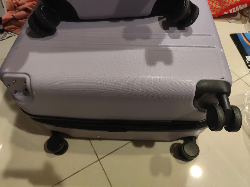 行李箱維修案件圖片