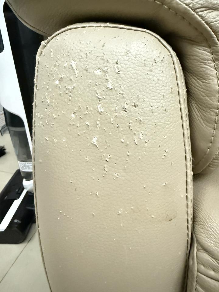 沙發修理案件圖片