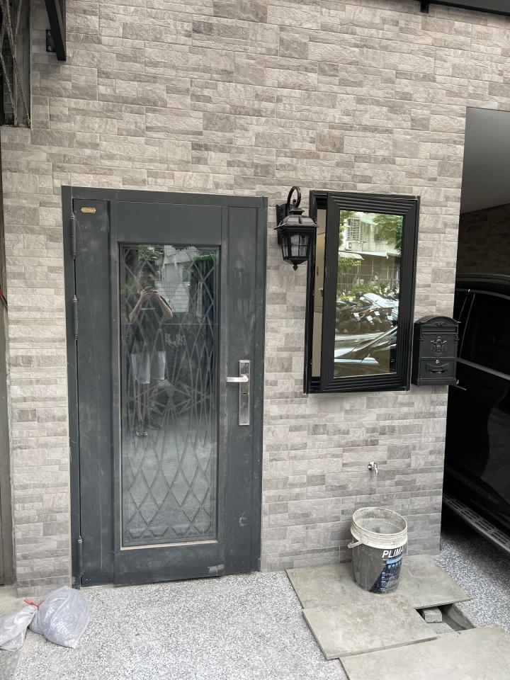 門片維修案件圖片