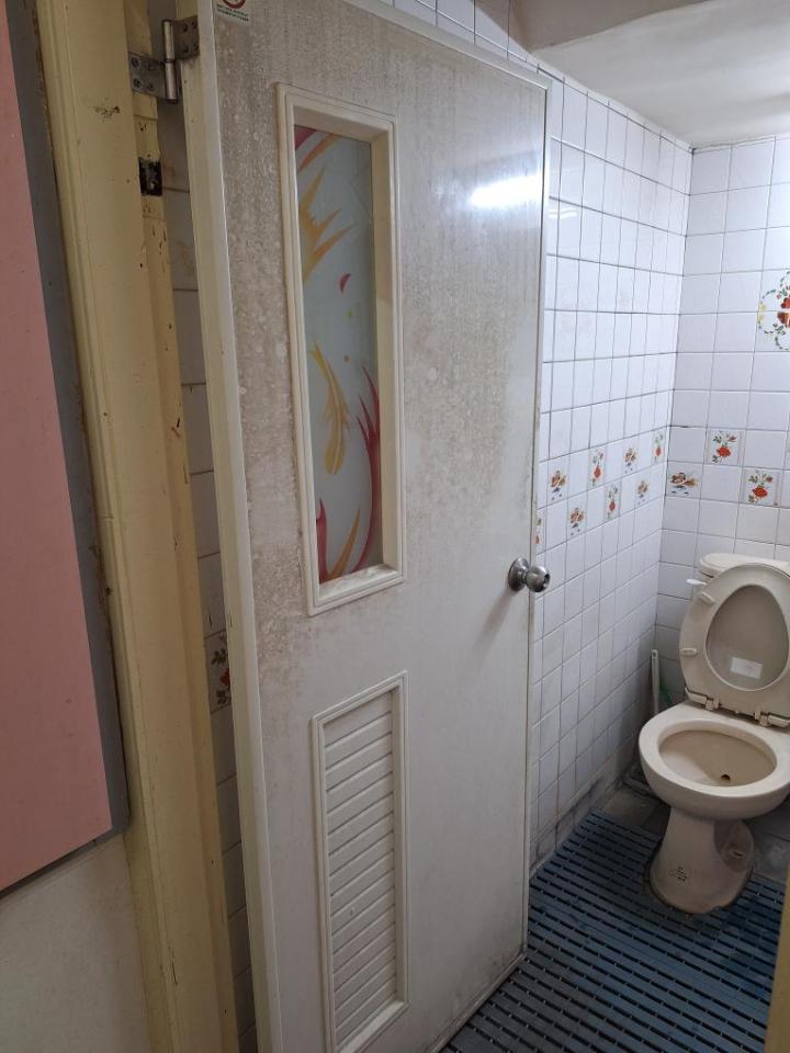 浴室門案件圖片