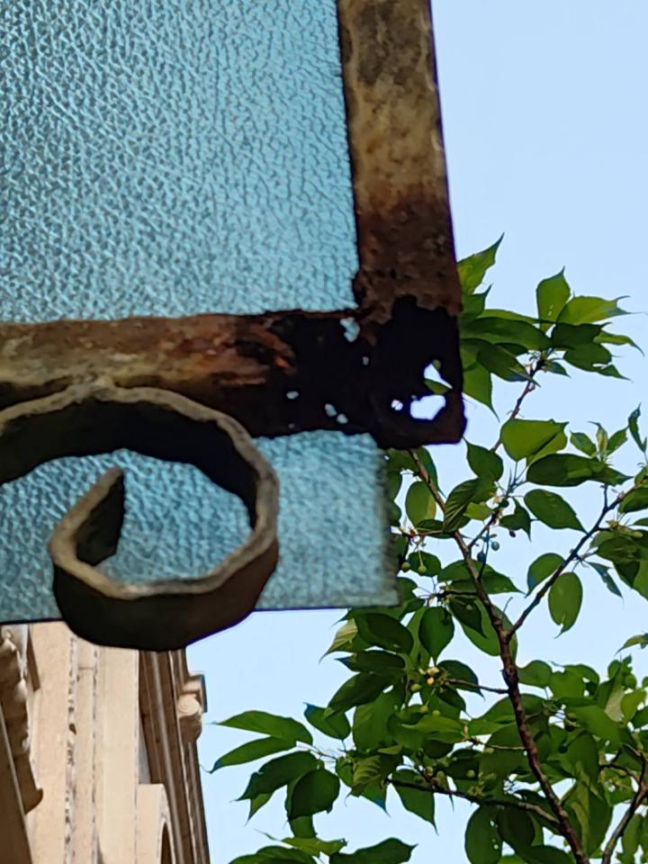 採光罩案件圖片