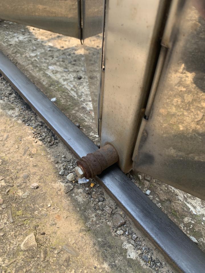 伸縮門案件圖片