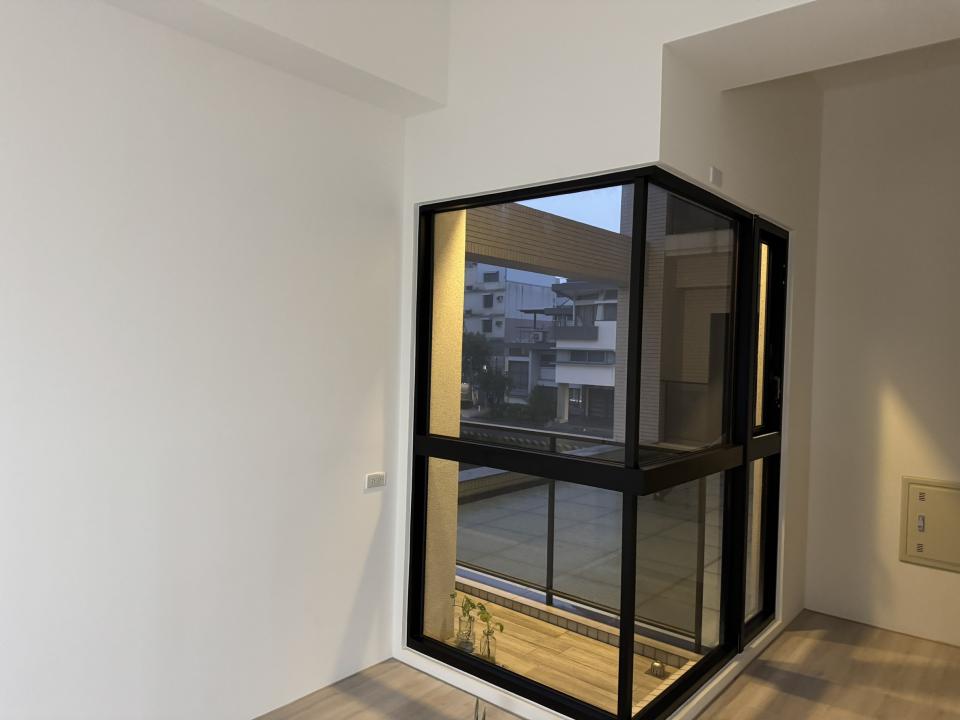 落地窗案件圖片