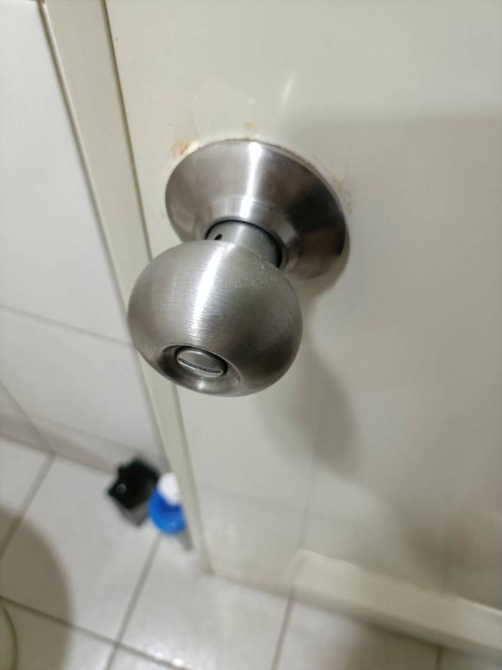 浴室門案件圖片