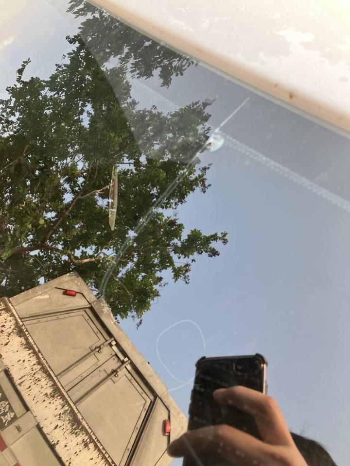 汽車玻璃修補案件圖片